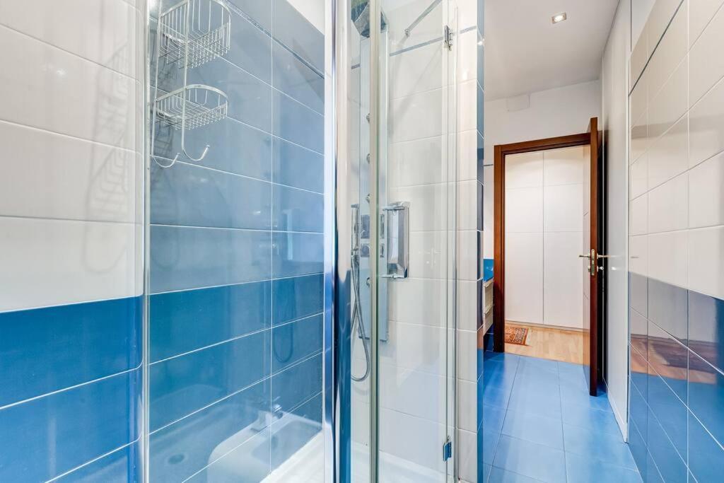 Exclusive Apartment In Eur Lake Róma Kültér fotó